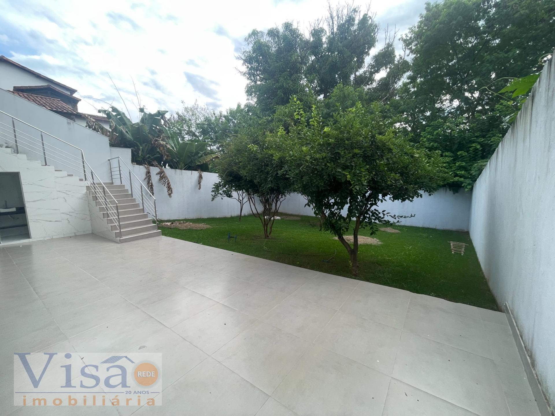 Casa à venda com 2 quartos, 1 suíte, 2 vagas e 300m² no Alto do Córrego, Paracatu (MG) — foto 18 de 24