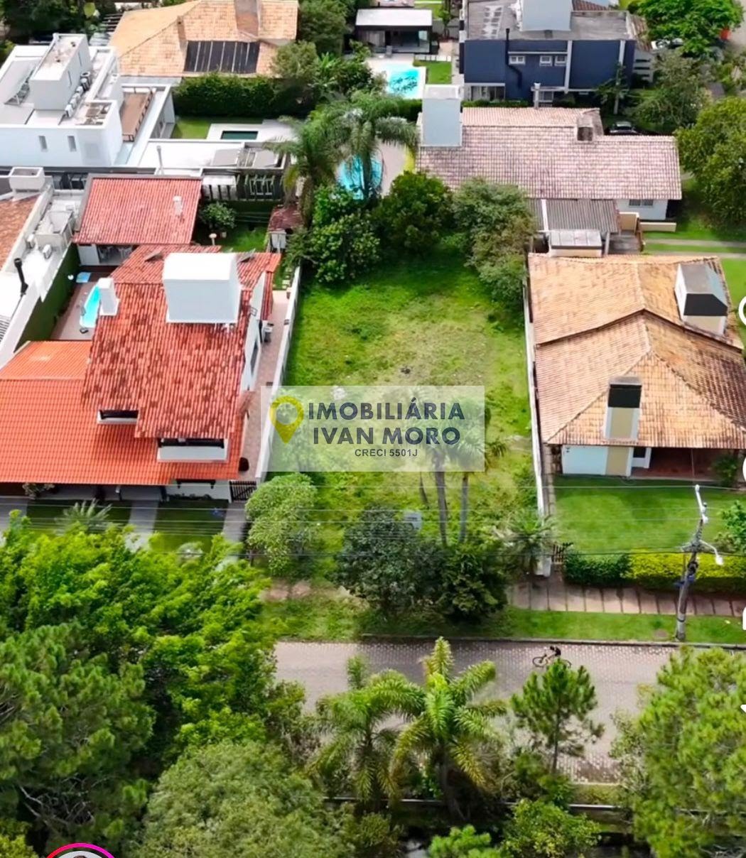 Terreno à venda com 450m² de terreno no Jurerê Internacional, Florianópolis — foto principal