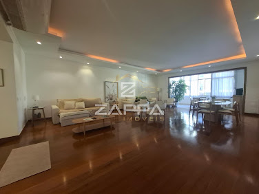 Apartamento à venda em Copacabana, 272m², 3 quartos, 2 suítes, 5 banheiros por R$2.300.000. Confira!