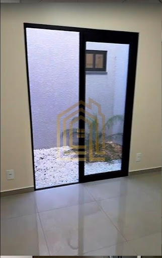 Casa à Venda em Floresta, Cascavel | 2 Dorms, Suíte 70m²