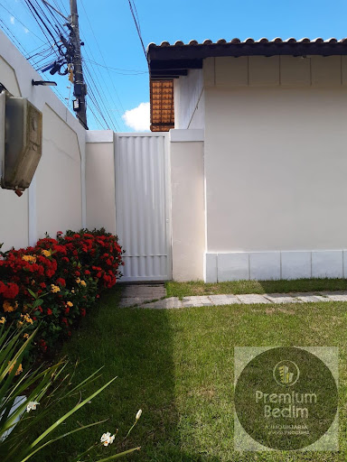 Casa 03 qtos sendo 01 suíte em Ips  -  Campos dos Goytacazes