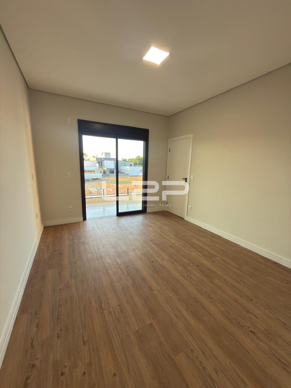 Casa à venda com 3 quartos, 1 suíte, 4 vagas e 220m² no Medeiros, Jundiaí (SP) — foto 27 de 30
