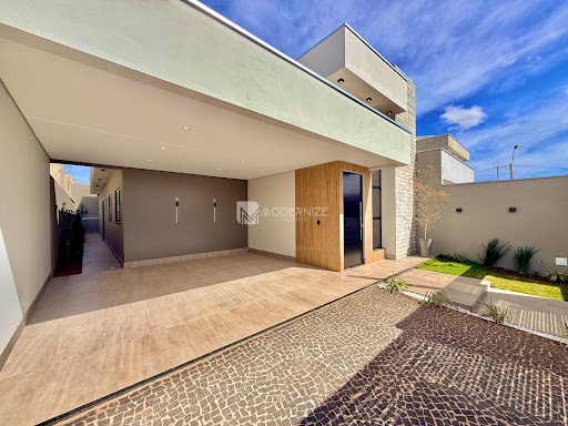 Casa em Loteamento Copacabana  -  Catalão