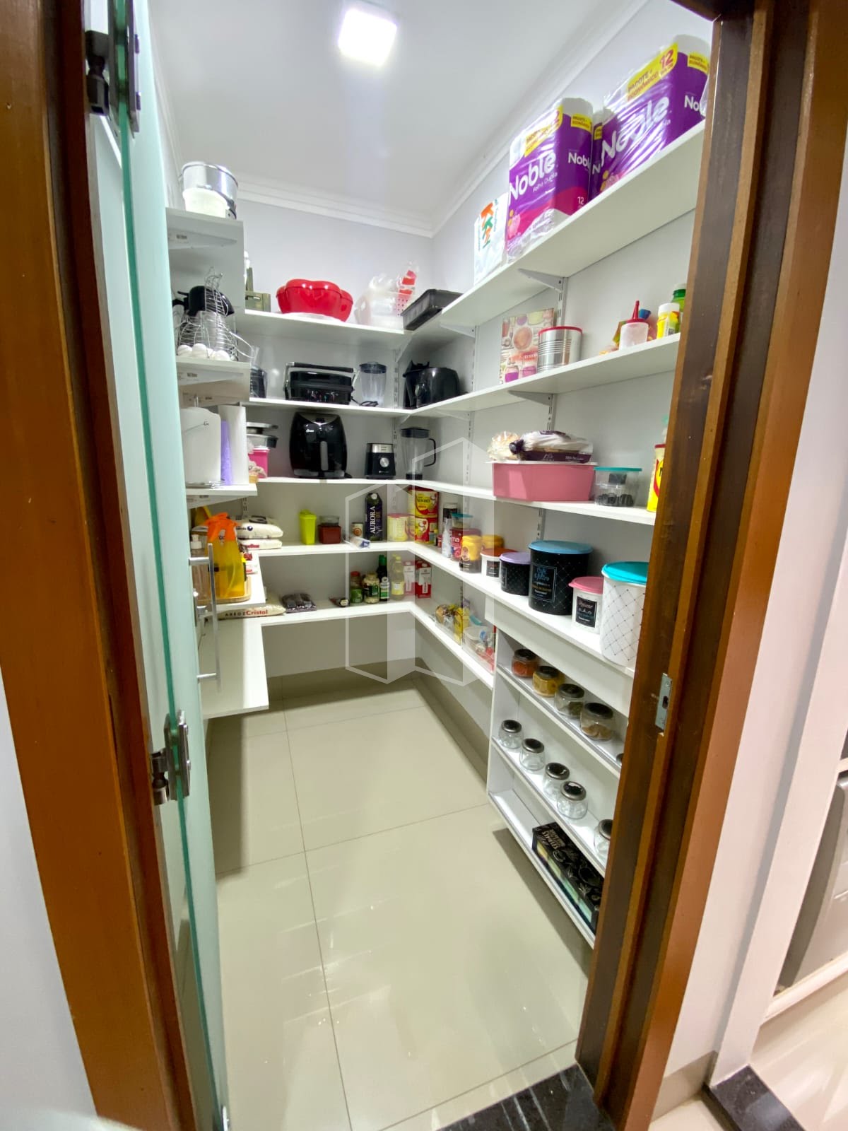 Casa à venda com 4 quartos, 4 suítes, 4 vagas e 320m² no Jardim Venezuela, Morrinhos (GO) — foto 30 de 30