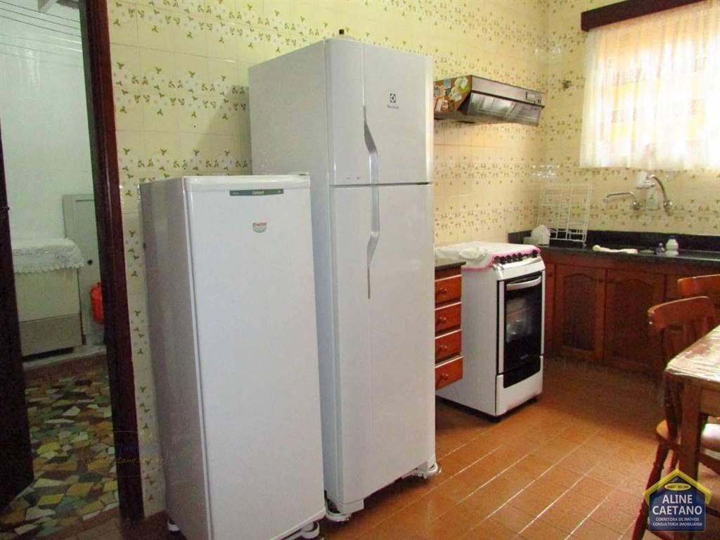 Casa à venda com 2 quartos, 1 suíte, 5 vagas e 210m² no Vila Caiçara, Praia Grande (SP) — foto 9 de 23
