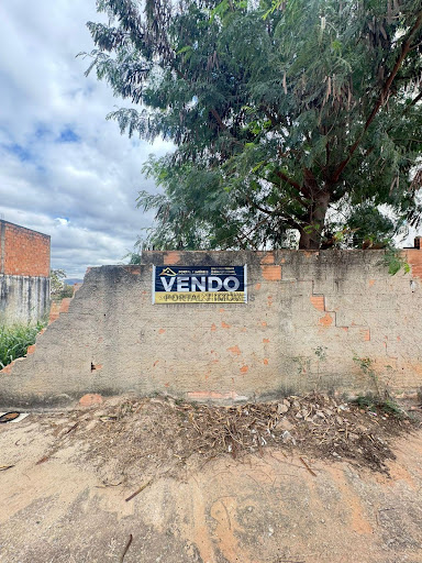 Lote / Terreno no Bairro Iporanga  -  Sete Lagoas