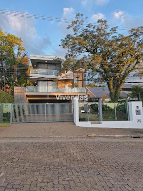 Casa à venda no Jardim Europa, Santa Cruz do Sul | 3 dorms, suíte e 282m²