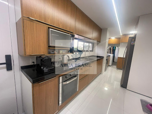 Cozinha e área de serviço