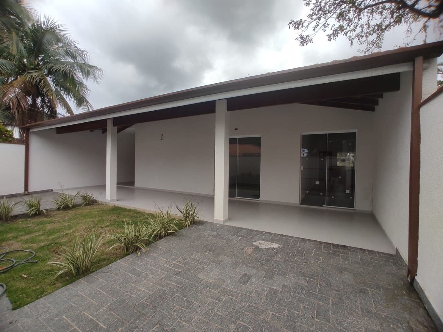 Casa à venda com 3 quartos, 3 banheiros, 2 vagas e 150m² no Enseada, Ubatuba (SP) — foto 3 de 12