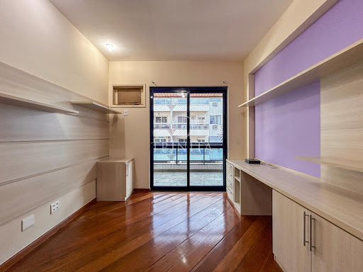 1º quarto solteiro - Recreio dos Bandeirantes - Trinità Imobiliária