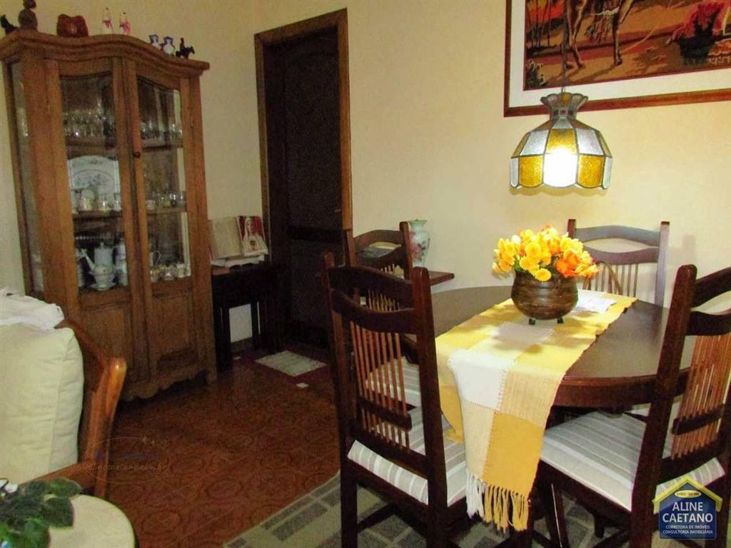 Casa à venda com 2 quartos, 1 suíte, 5 vagas e 210m² no Vila Caiçara, Praia Grande (SP) — foto 4 de 23