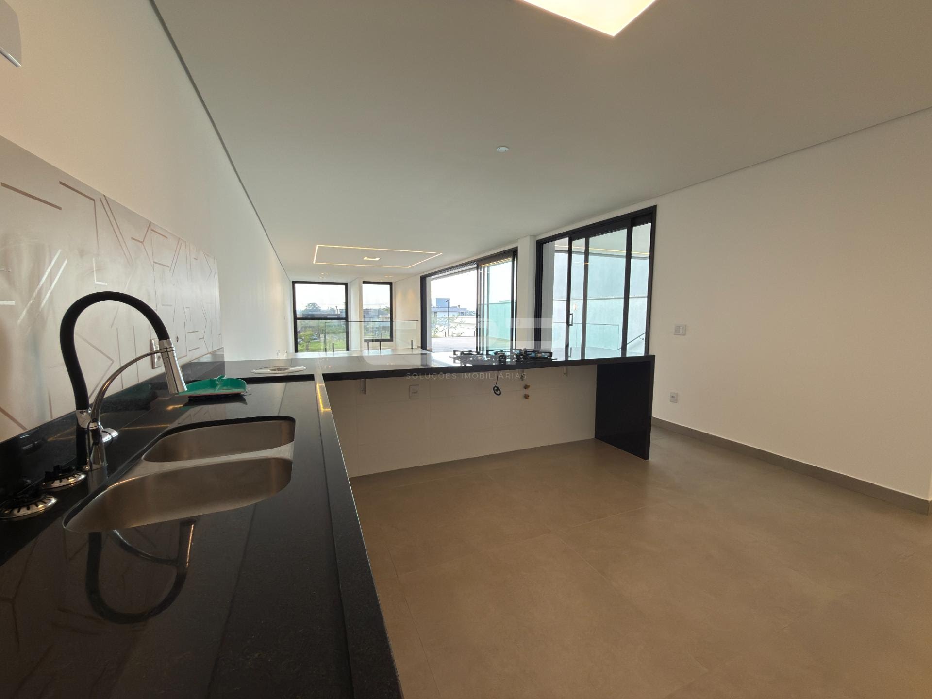 Casa à venda com 3 quartos, 3 suítes, 4 vagas e 260m² no Medeiros, Jundiaí (SP) — foto 11 de 30