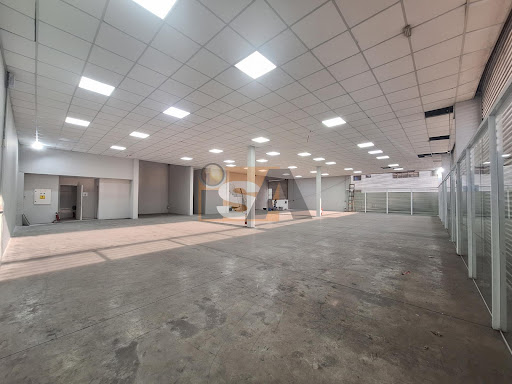 Salão - Comercial em Calmon Viana  -  Poá