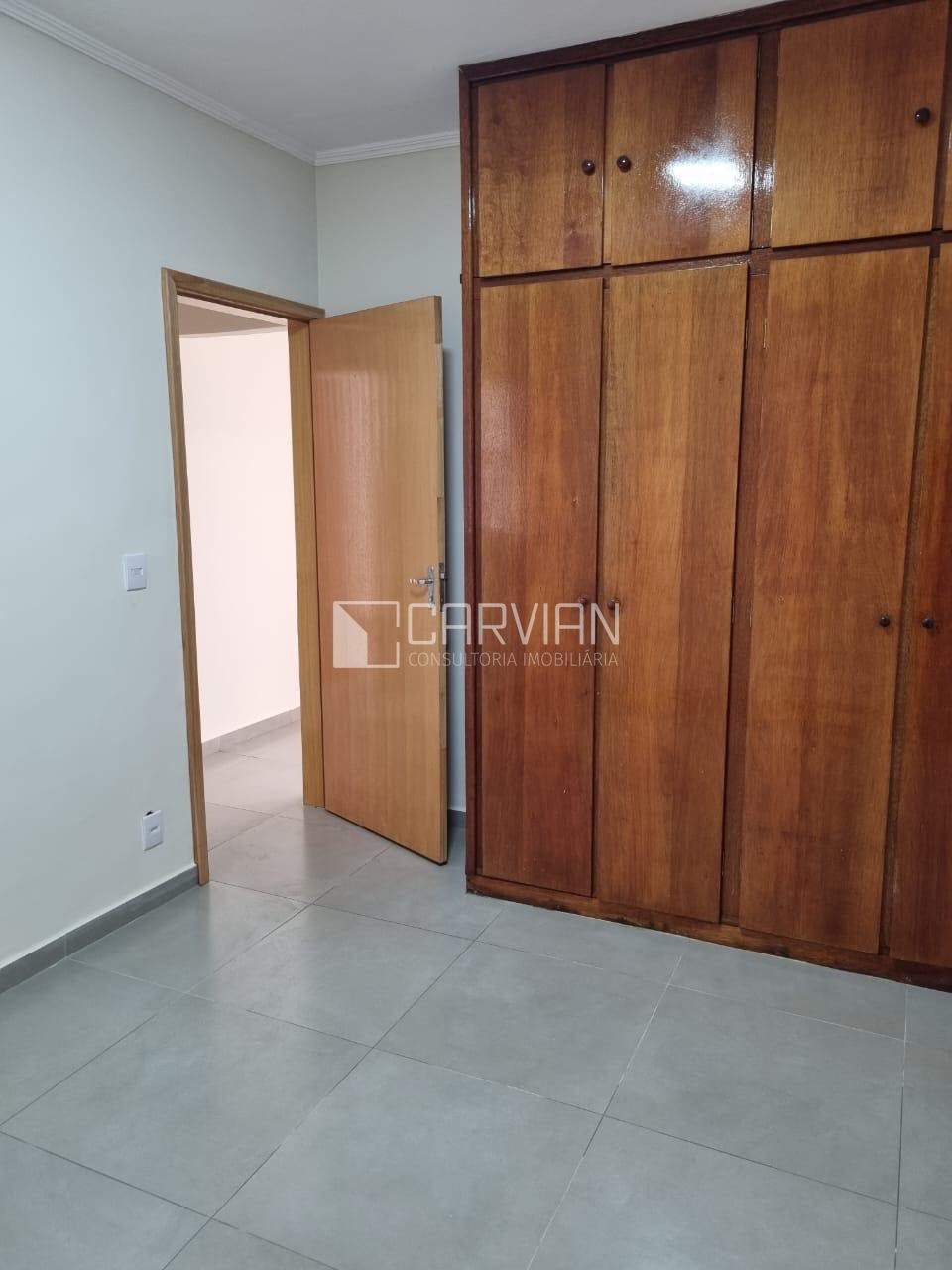Casa à venda com 3 quartos, 1 suíte, 2 vagas e 122m² no Subsetor Oeste - 5 (o-5), Ribeirão Preto (SP) — foto 15 de 16
