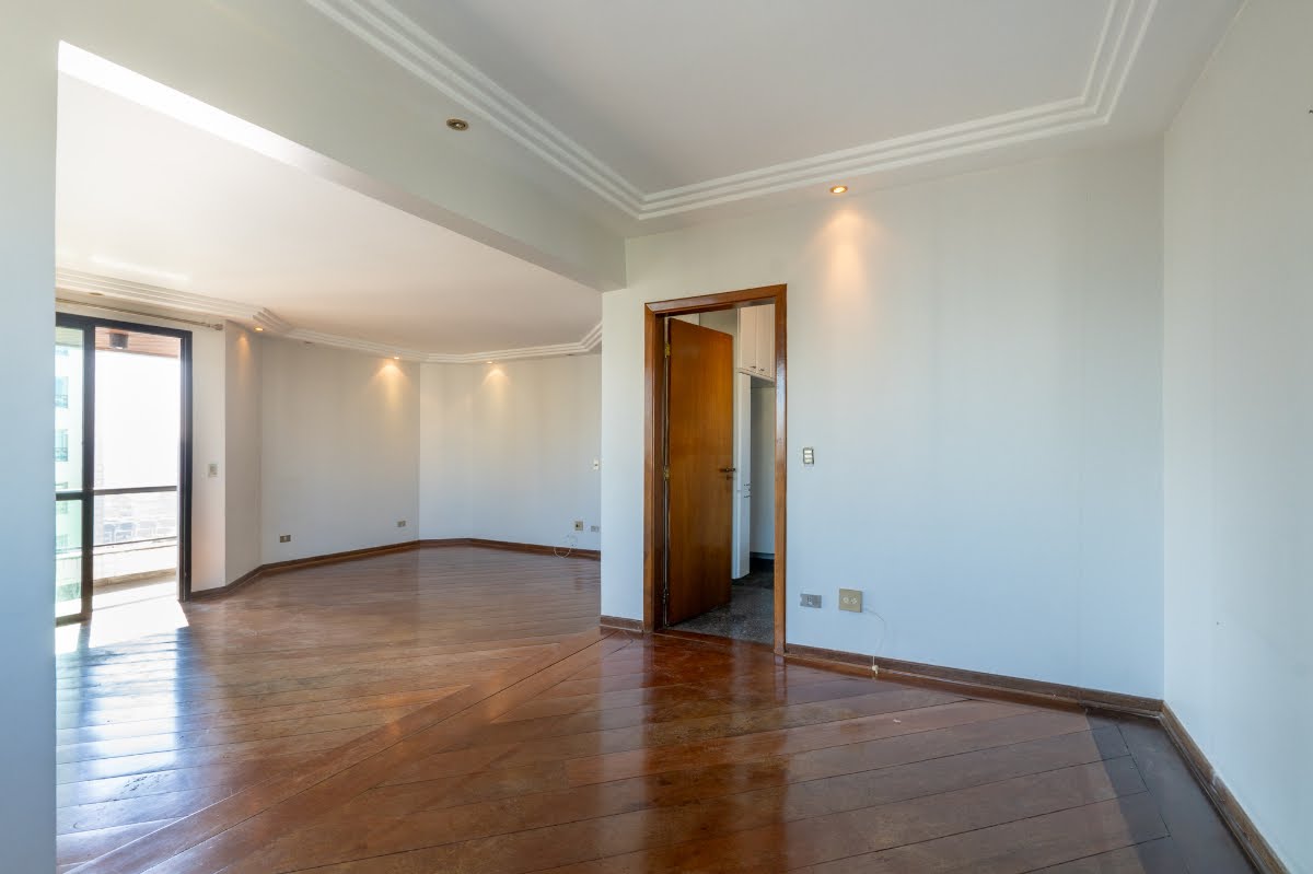 Apartamento à venda com 4 quartos, 1 suíte, 3 vagas e 163m² no Campo Belo, São Paulo (SP) — foto 8 de 30