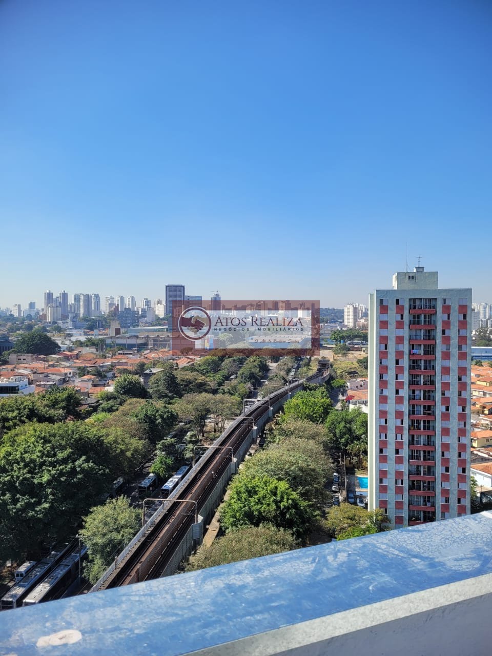 Apartamento à venda com 3 quartos, 1 banheiro, 1 vaga e 83m² no Santo Amaro, São Paulo — foto principal