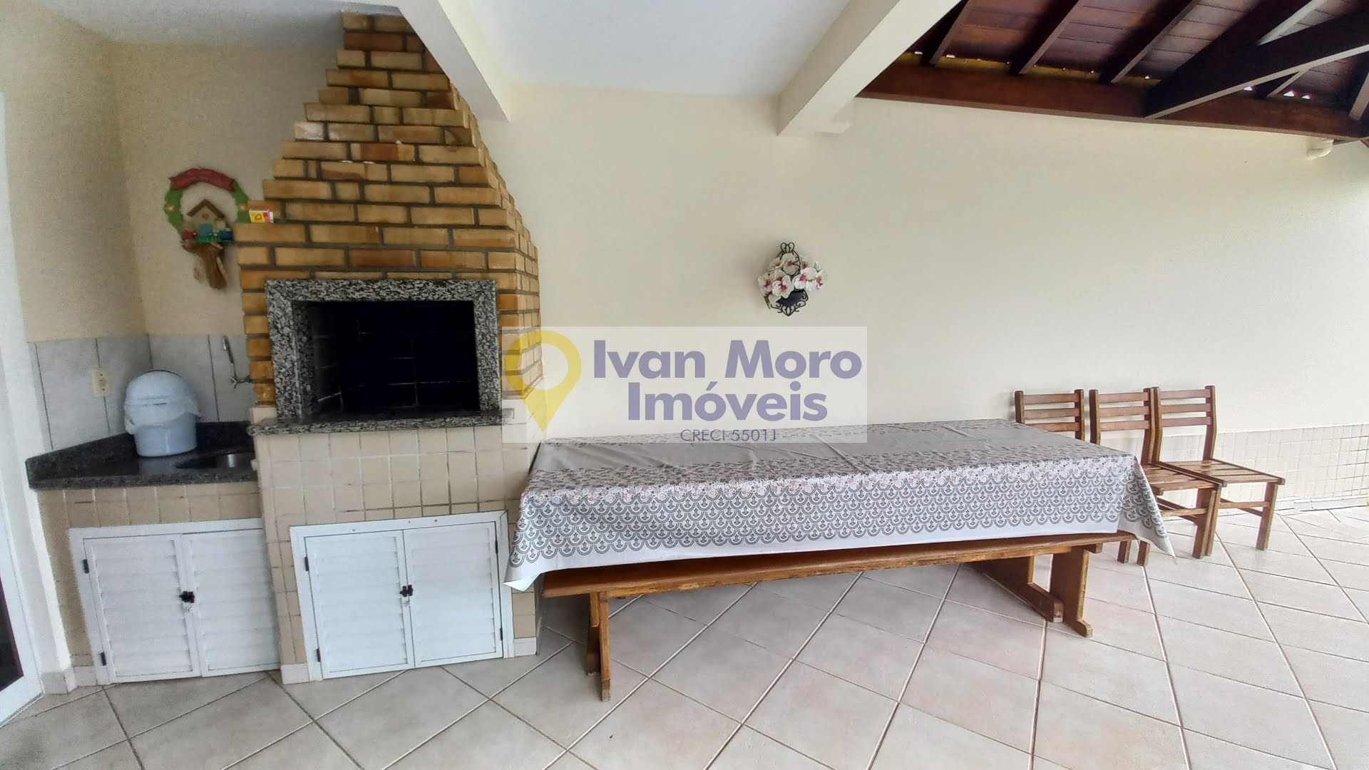 Casa para alugar com 4 quartos, 1 suíte, 3 vagas e 150m² no Daniela, Florianópolis (SC) — foto 10 de 30