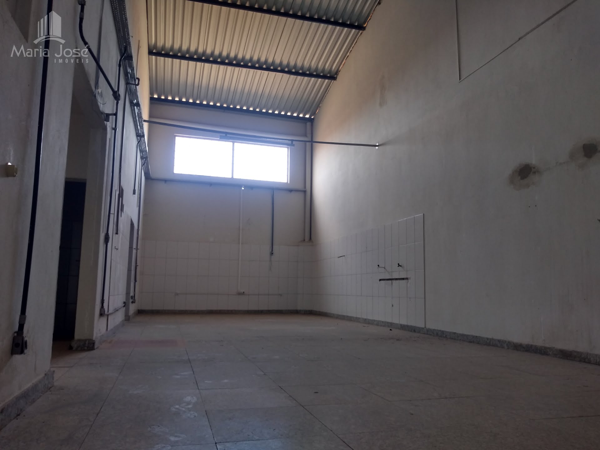 Comercial para alugar com 3 banheiros e 700m² no Cidade de Deus, Sete Lagoas (MG) — foto 12 de 27