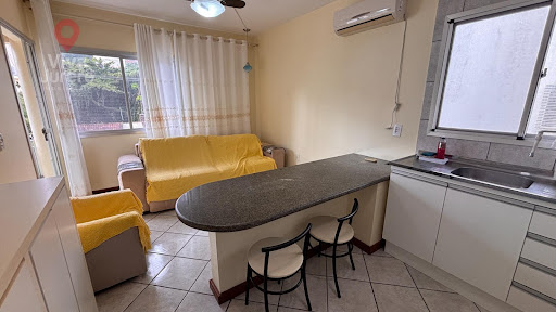 Apartamento em Jurere  -  Florianópolis