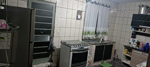 Cozinha simples com piso frio