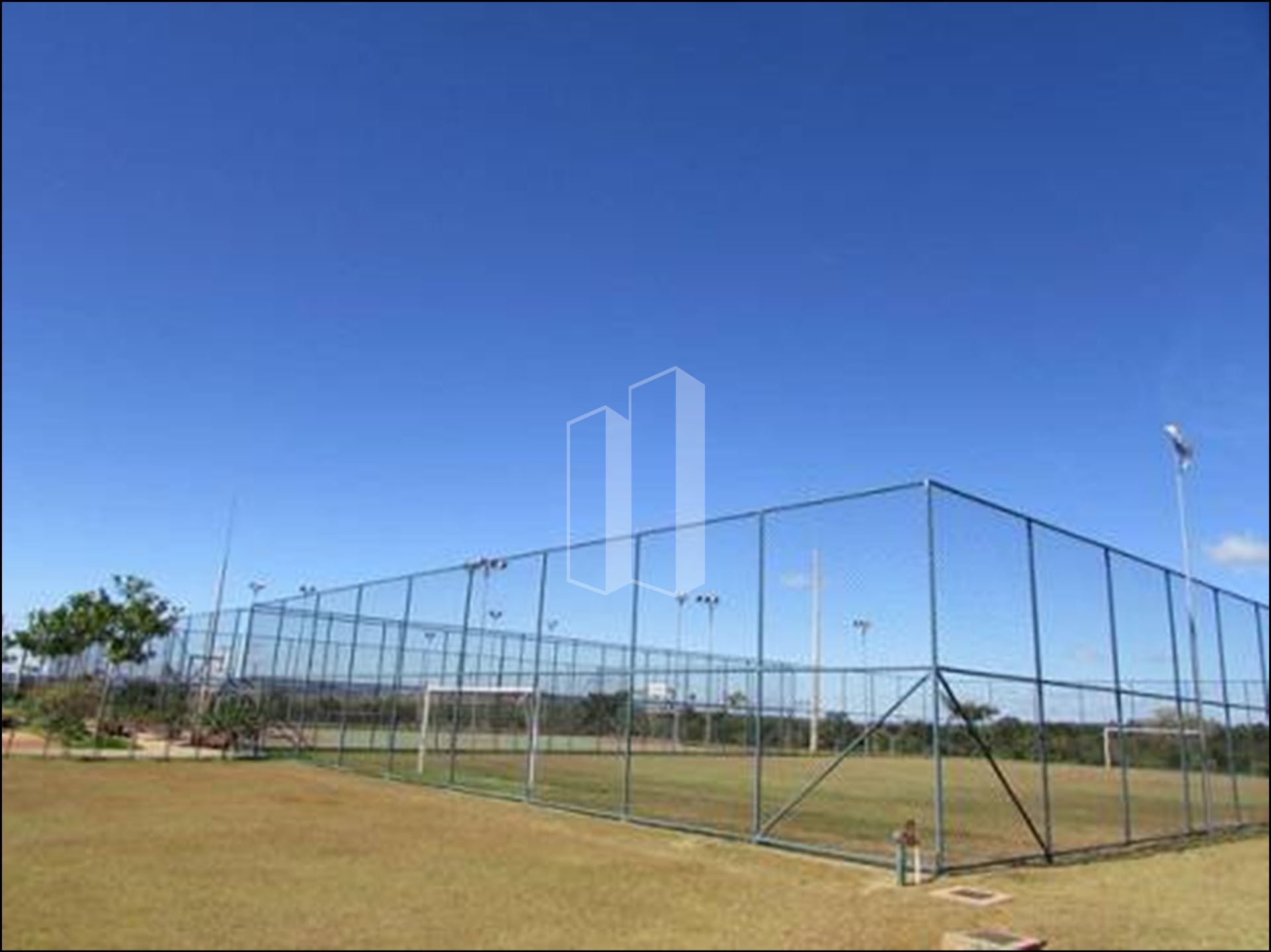 Terreno à venda com 300m² de terreno no Terras Alpha Residencial 2, Senador Canedo (GO) — foto 9 de 10