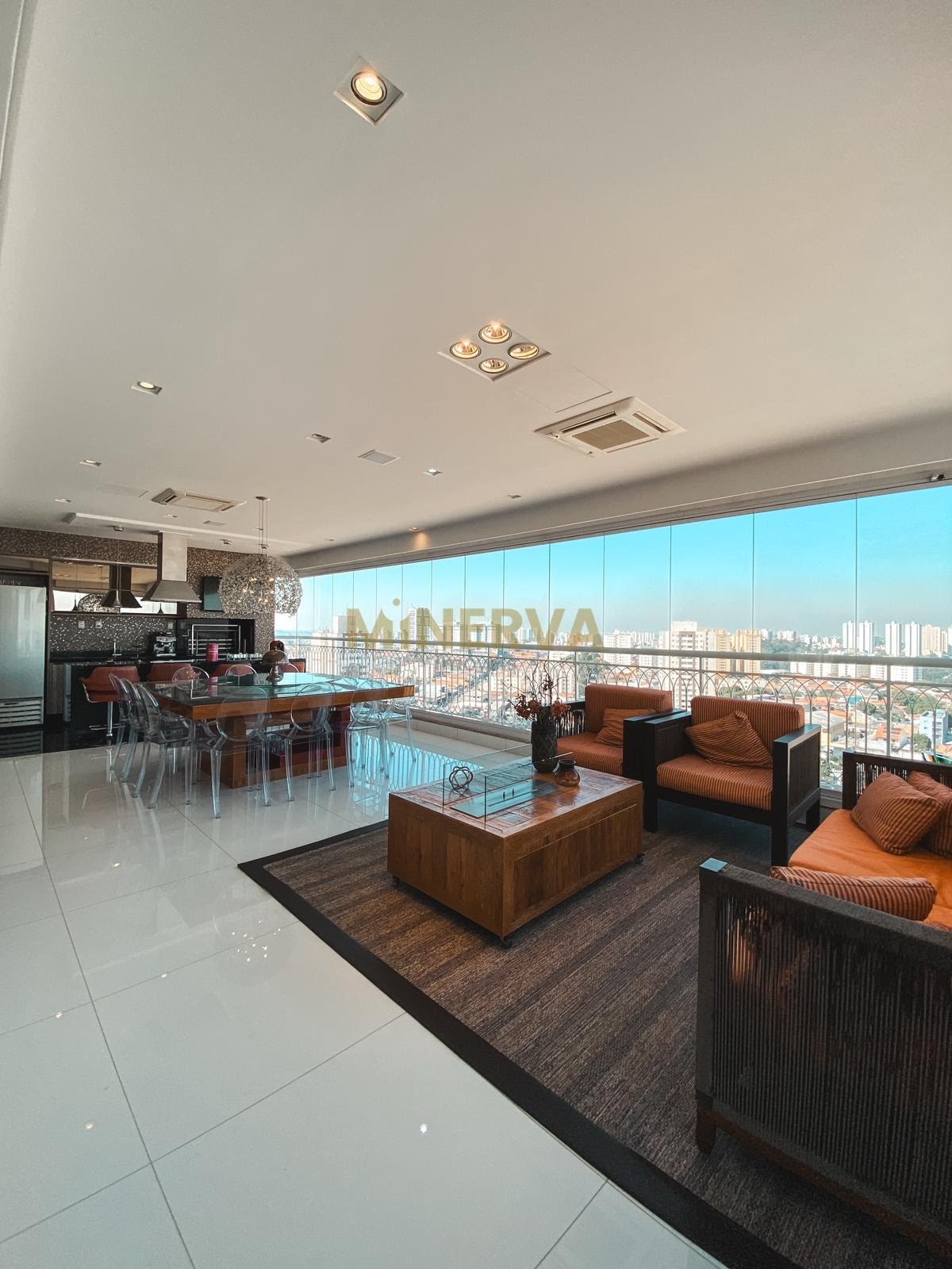 Cobertura à venda com 3 quartos, 5 banheiros, 6 vagas e 360m² no Vila Galvão, Guarulhos — foto principal