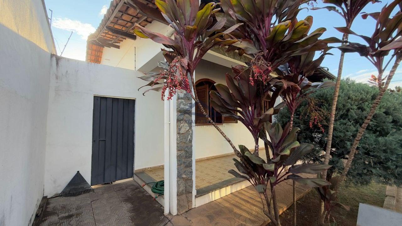 Casa à venda com 5 quartos, 1 suíte, 5 vagas e 360m² no São Cristovao, Sete Lagoas (MG) — foto 4 de 17