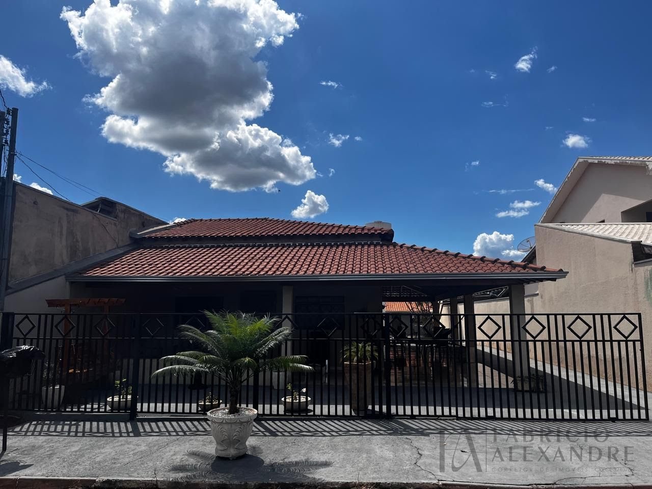 Terreno à venda com 535m² de terreno no Condomínio Lago e Sol, Fronteira (MG) — foto 2 de 21