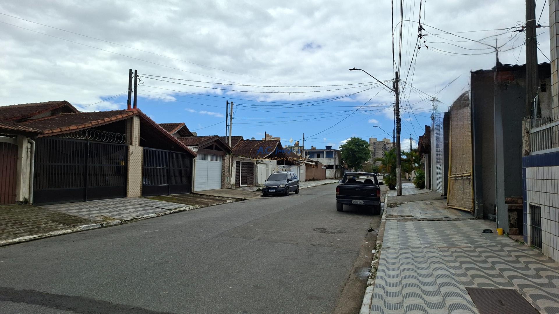 Casa à venda com 2 quartos, 1 suíte, 2 vagas e 143m² no Vila Tupi, Praia Grande (SP) — foto 25 de 26