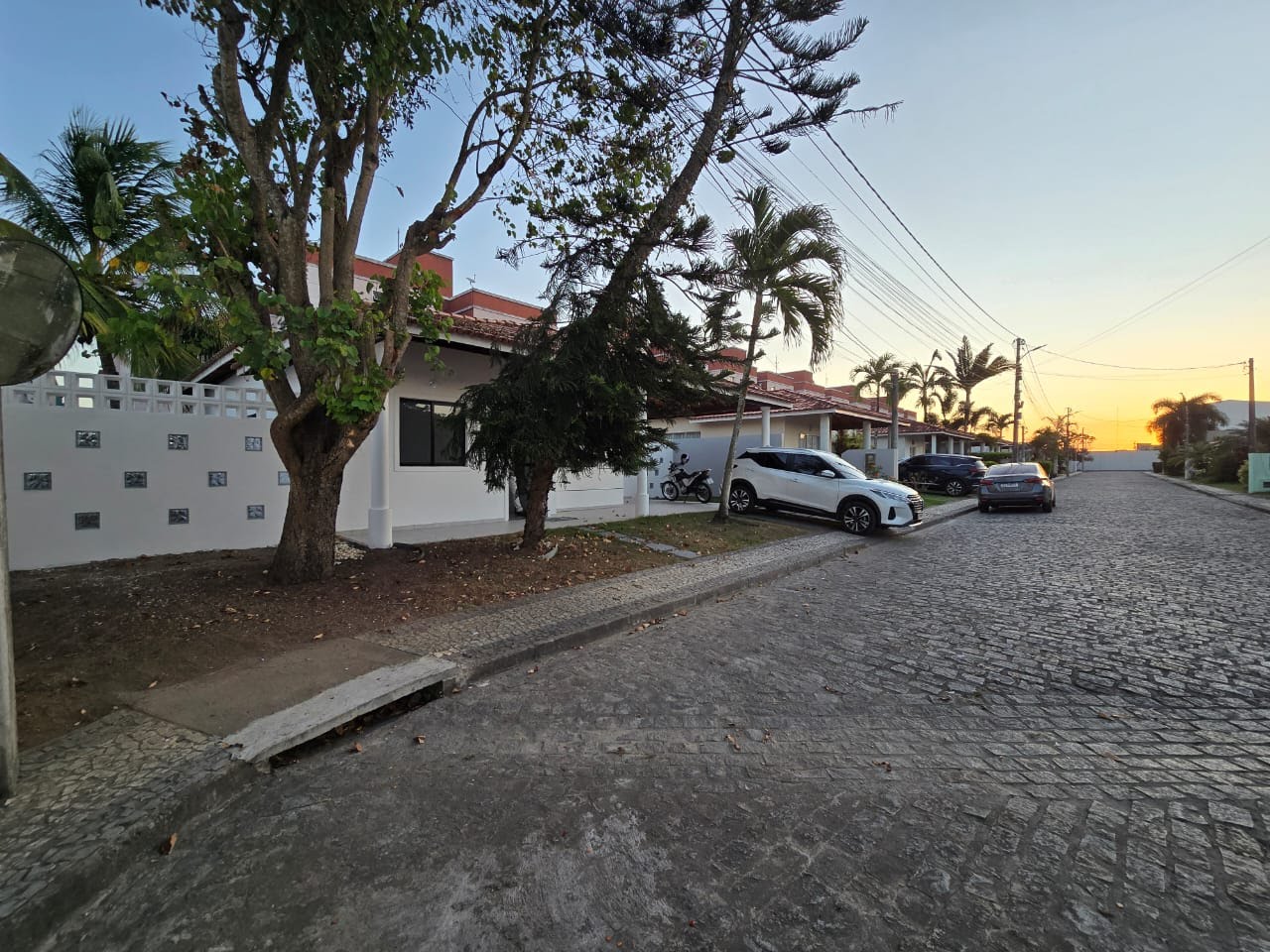 Casa para alugar com 4 quartos, 2 suítes, 3 vagas e 120m² no Santo Antônio dos Prazeres, Feira de Santana (BA) — foto 2 de 29
