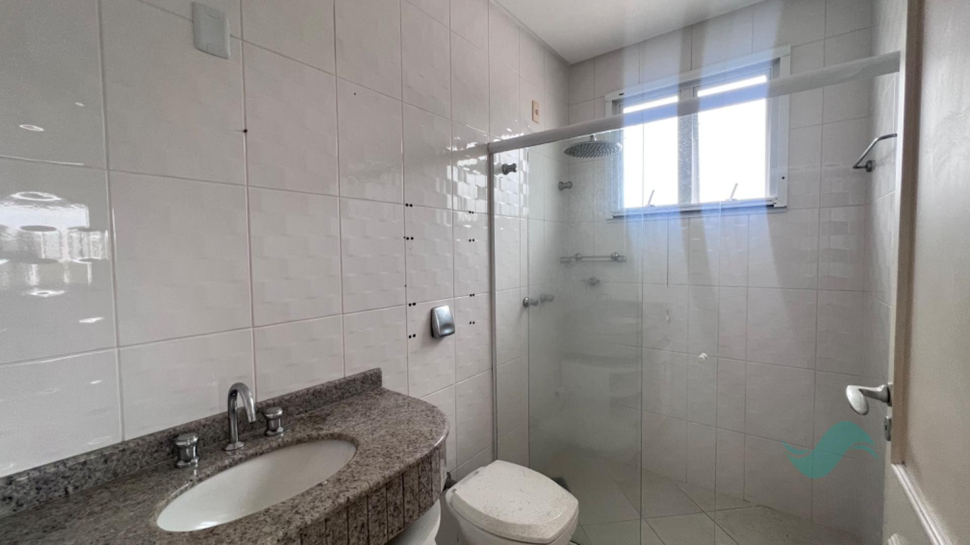 Casa à venda com 4 quartos, 3 suítes, 2 vagas e 286m² no Jurerê, Florianópolis (SC) — foto 9 de 23