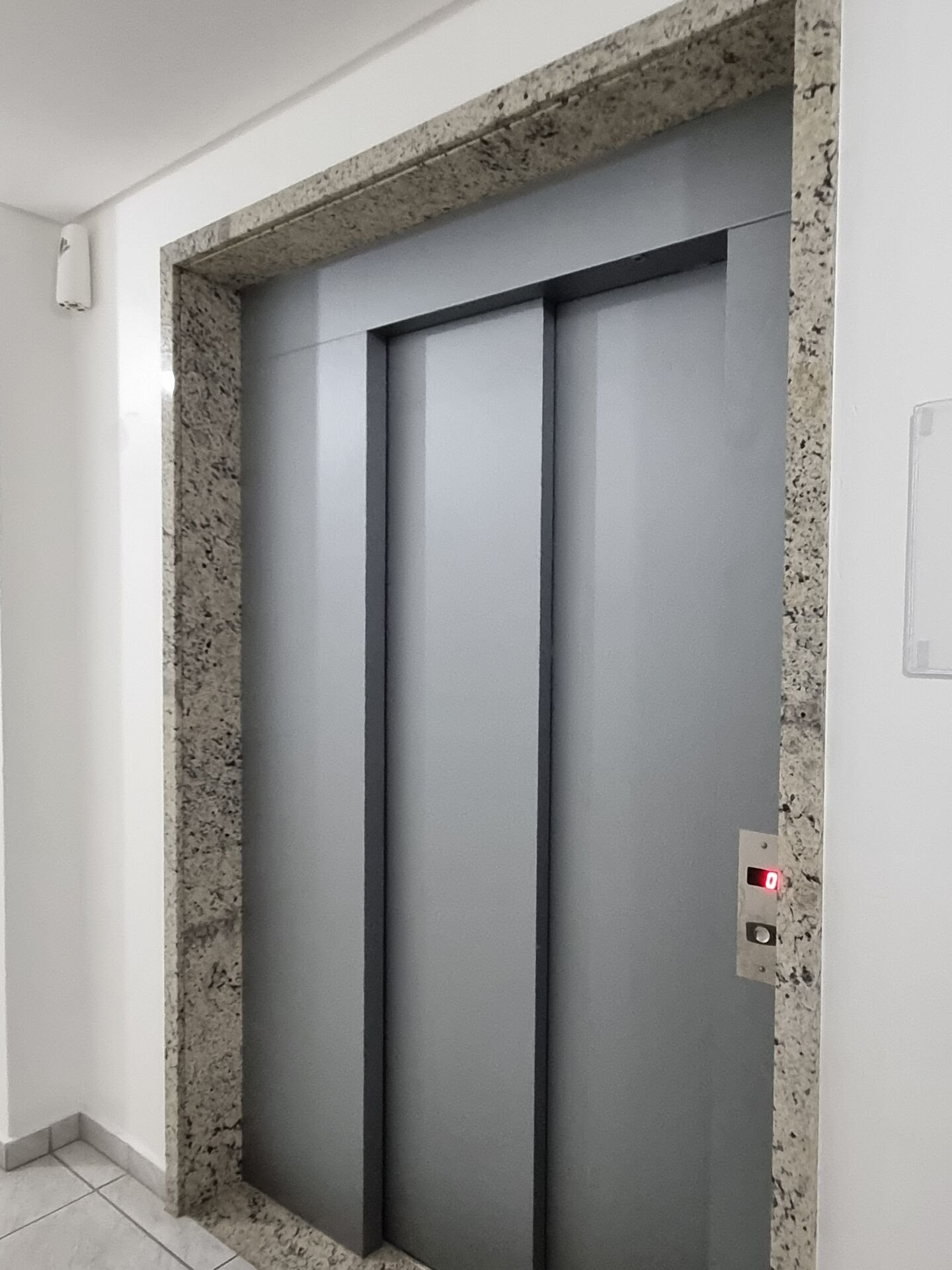 Apartamento à venda com 2 quartos, 1 banheiro, 1 vaga e 60m² no Serraria, São José (SC) — foto 18 de 22