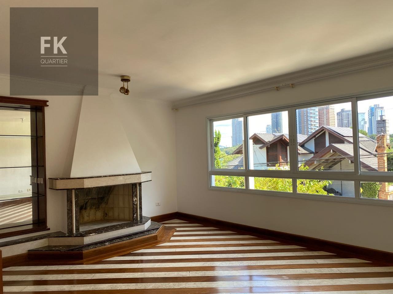 Casa para alugar com 4 quartos, 4 suítes, 3 vagas e 420m² no Alphaville Residencial Dois, Barueri (SP) — foto 9 de 17