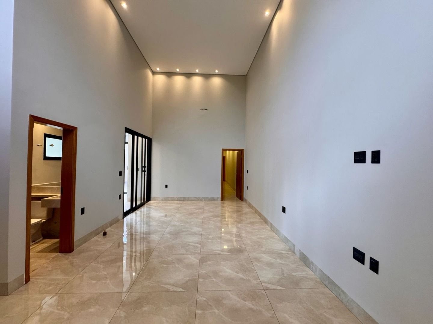 Casa à venda com 3 quartos, 3 suítes, 4 vagas e 153m² no Real Sul, Ribeirão Preto (SP) — foto 13 de 27