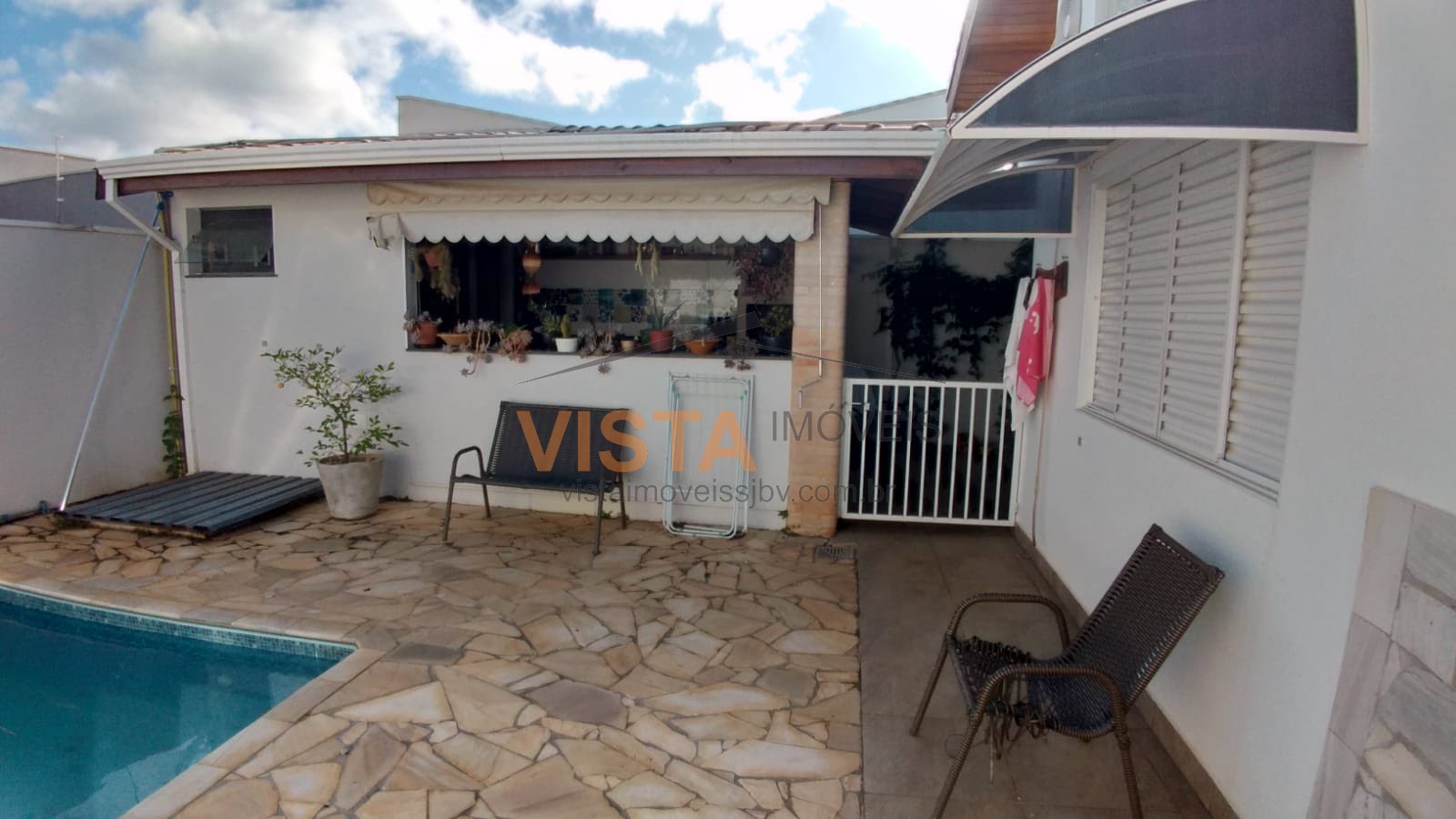 Casa à venda com 3 quartos, 1 suíte, 2 vagas e 170m² no Terras de São José, São João da Boa Vista (SP) — foto 14 de 16