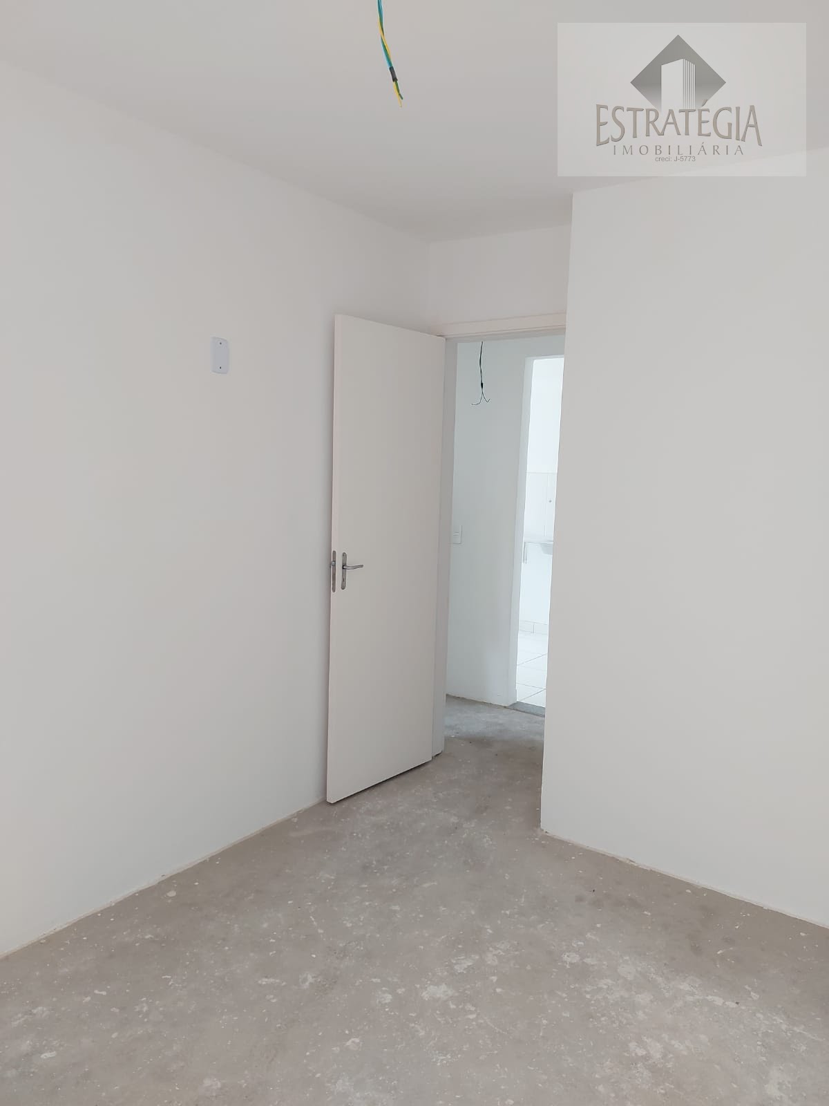 Apartamento à venda com 2 quartos, 1 banheiro, 1 vaga e 60m² no Corrêas, Petrópolis (RJ) — foto 8 de 13