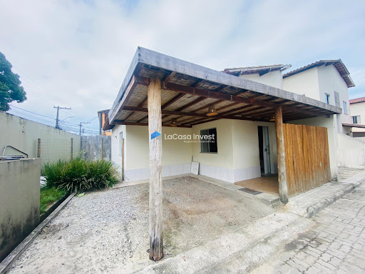 Casa 2 Dormitórios à Venda em Santiago, Porto Seguro - R$580mil