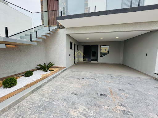 Casa em Condomínio no Jardim Eucaliptos em Sorocaba, 143,23m²,  03 dormitórios, 01 suíte , 04 vagas de garagem.