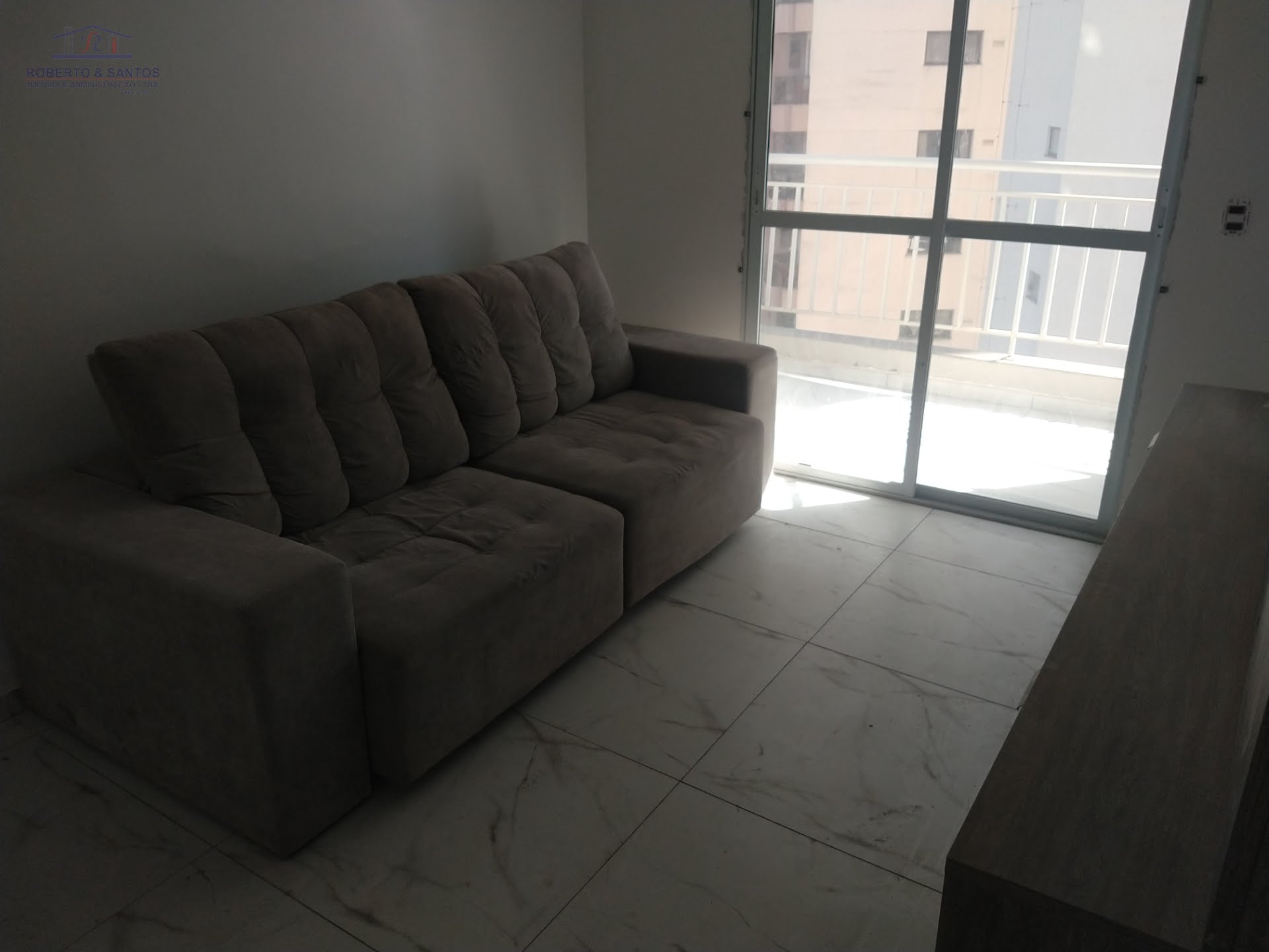 Sala com sacada