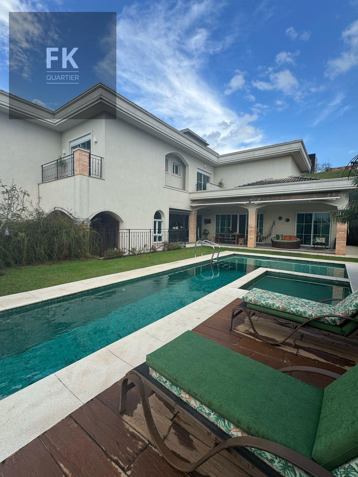 Casa à venda com 3 quartos, 8 banheiros, 4 vagas e 787m² no Colinas da Anhanguera, Santana de Parnaíba — foto principal
