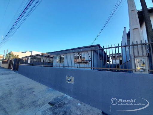 Casa à venda no Itaum, Joinville: 3 dorms, suíte com 97m² 