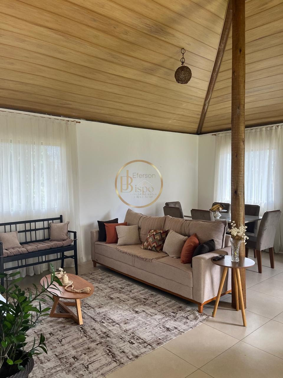 Casa à venda com 2 quartos, 1 banheiro, 1 vaga e 100m² no Sta.cruz Cabralia, Santa Cruz Cabrália — foto principal
