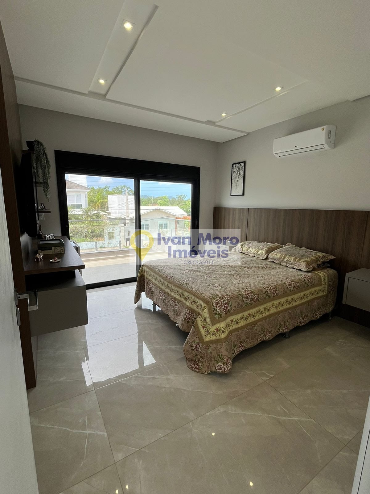 Casa para alugar com 3 quartos, 2 suítes, 3 vagas e 250m² no Daniela, Florianópolis (SC) — foto 16 de 21
