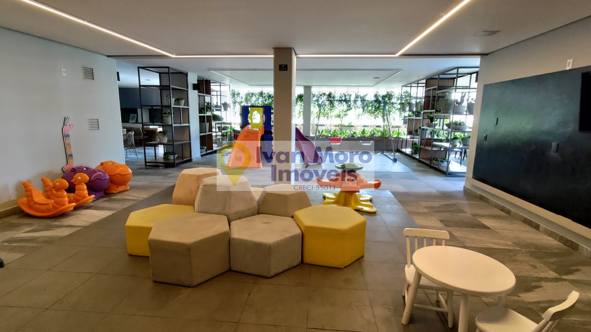 Apartamento à venda com 1 quarto, 1 banheiro, 1 vaga e 39m² no Centro, Florianópolis (SC) — foto 19 de 30