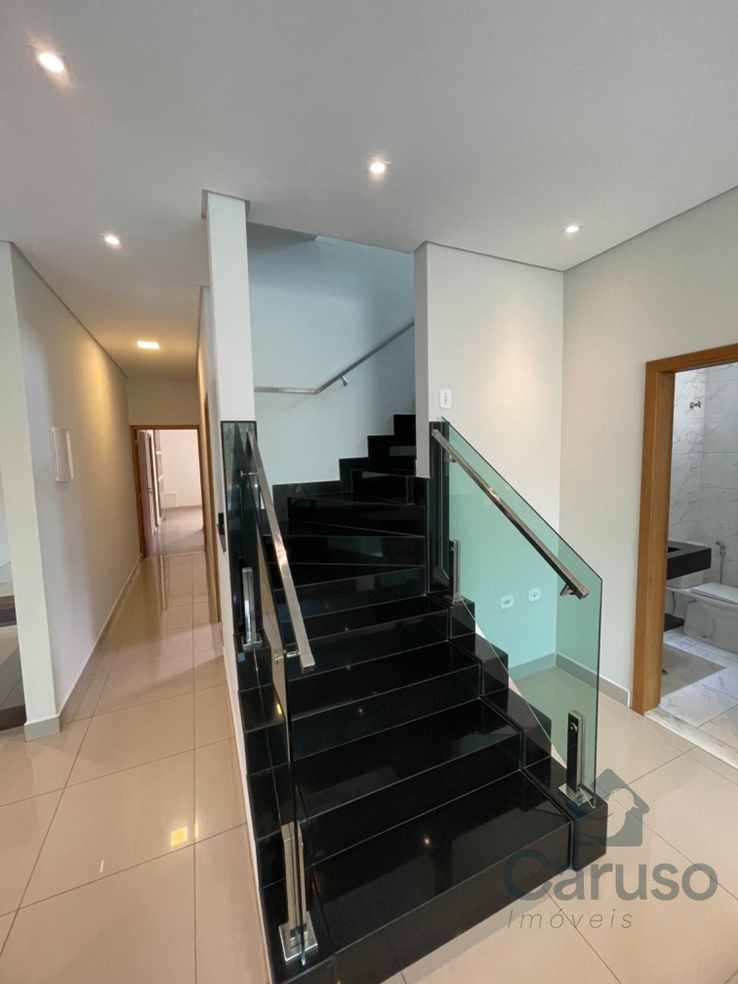 Casa à venda com 4 quartos, 4 suítes, 6 vagas e 407m² no Condomínio Country Club, Arujá (SP) — foto 20 de 30
