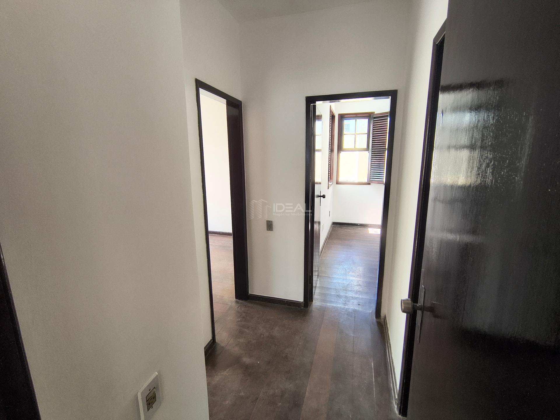 Casa para alugar com 4 quartos, 1 suíte, 4 vagas e 180m² no Flamboyant, Campos dos Goytacazes (RJ) — foto 18 de 30