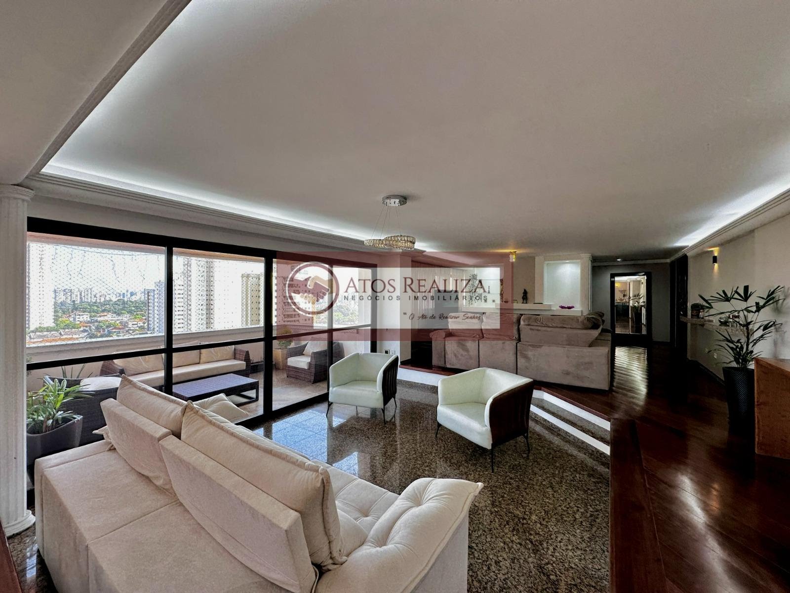 Apartamento à venda com 4 quartos, 5 banheiros, 3 vagas e 274m² no Vila Alexandria, São Paulo — foto principal
