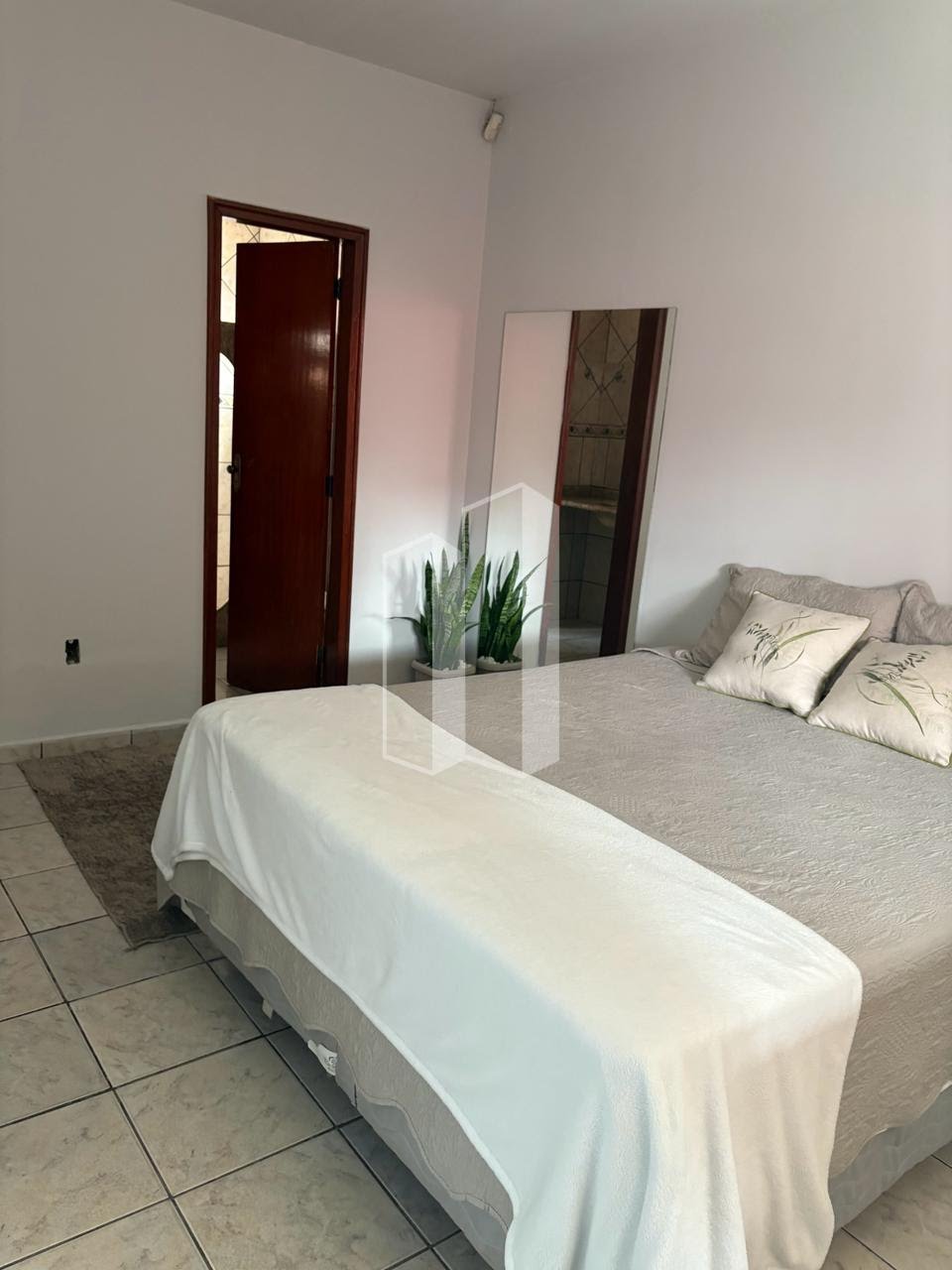 Casa à venda com 3 quartos, 1 suíte, 2 vagas e 114m² no Jardim América, Goiânia (GO) — foto 19 de 28