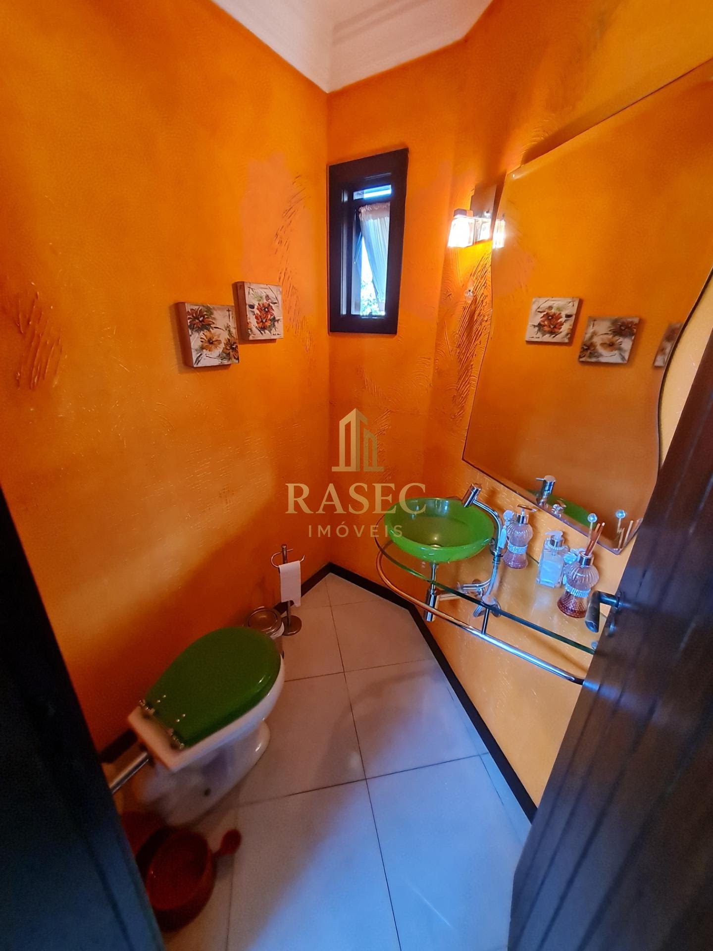 Casa à venda com 5 quartos, 1 suíte, 4 vagas e 294m² no Centro I, Brusque (SC) — foto 9 de 19