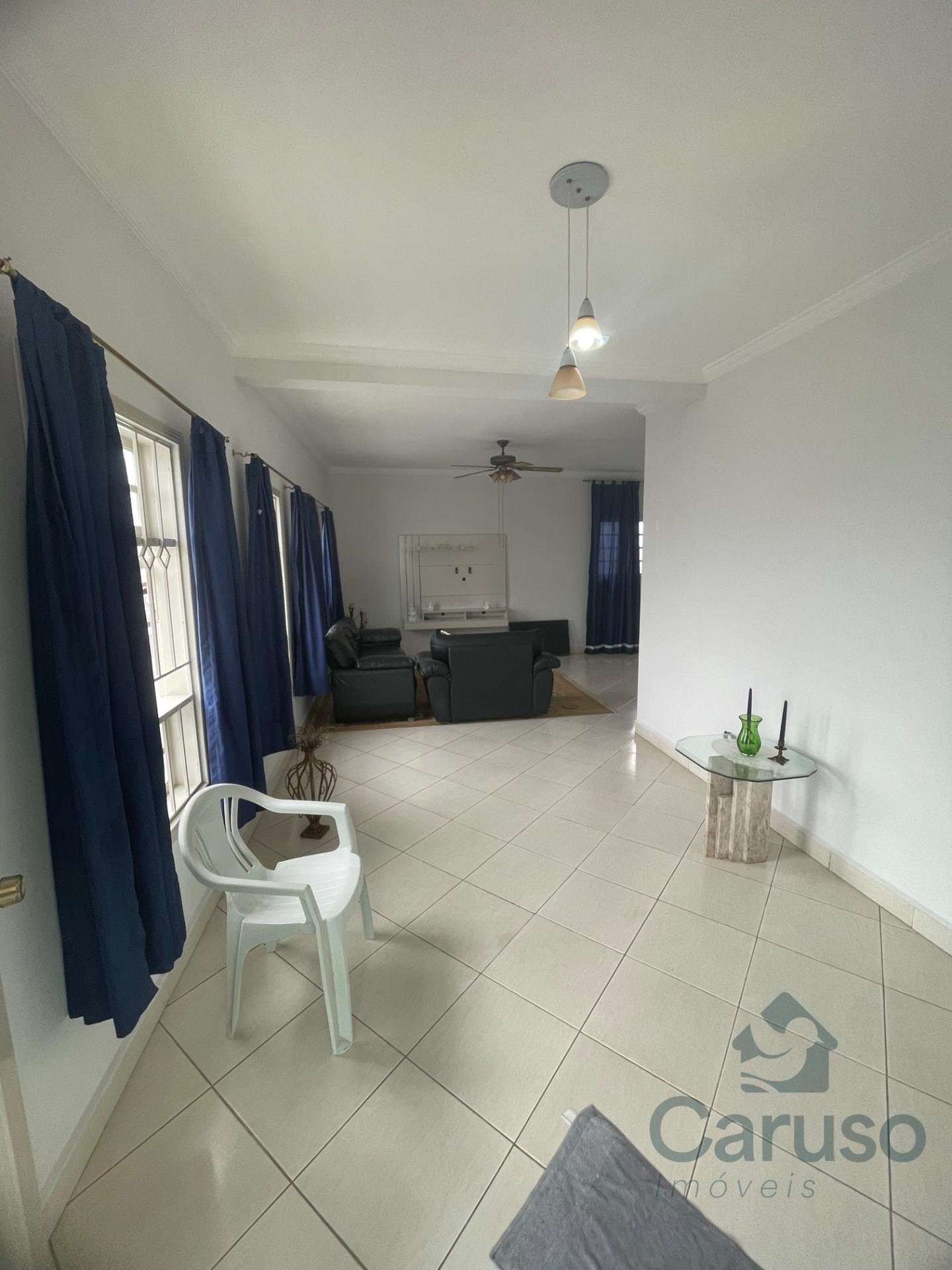 Casa à venda com 4 quartos, 2 suítes, 4 vagas e 264m² no Jardim Fazenda Rincao, Arujá (SP) — foto 5 de 23